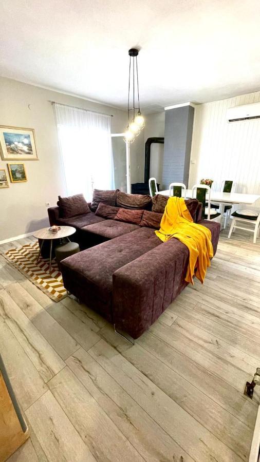 Apartment For 6 + Free Parking Place زادار المظهر الخارجي الصورة